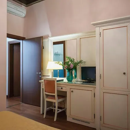 Zaguri Bed & Breakfast 3*
