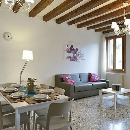Venier 4 Apartman