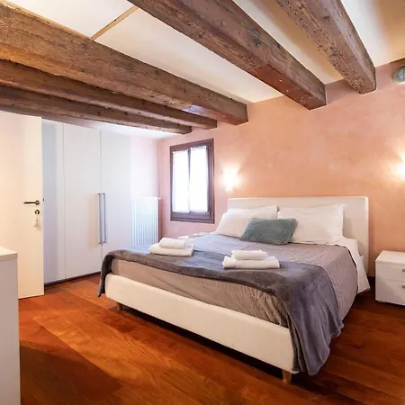 Apartment Doge Morosini Palace By Wonderful Italy