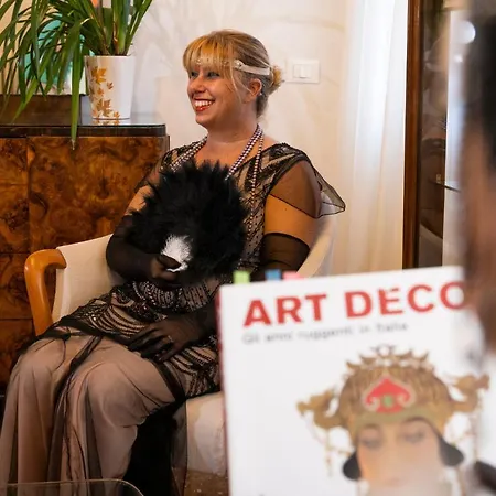 Art Deco Гостевой дом Венеция