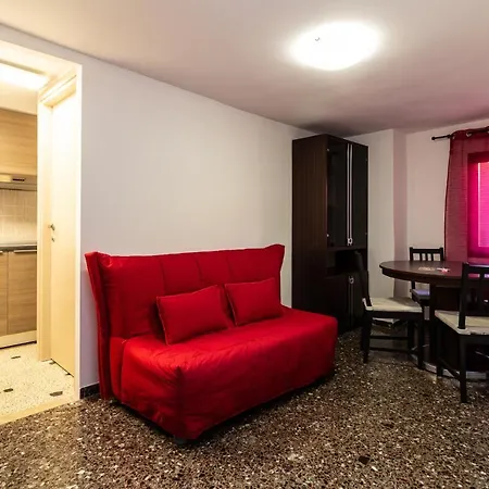 Veneziacentopercento Ole Apartament *