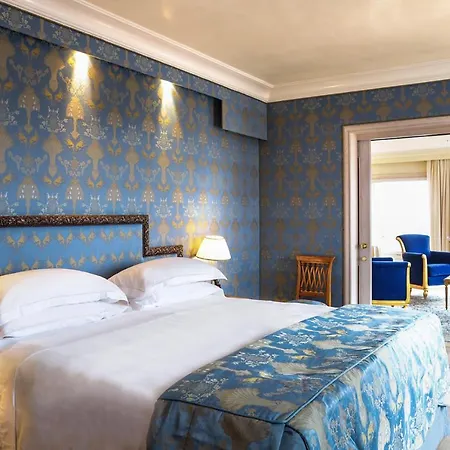Bauer Il Palazzo Szálloda 5*