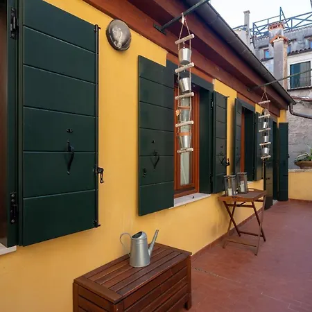 Appartement San Marco Apartments 1 & 2 *