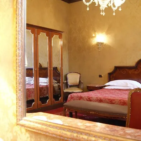 Hotel Nh Santa Lucia Venice