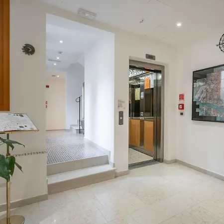 Hotel Antigo Trovatore 3*