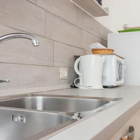Apartament Family Colours Close To @rialto Mercato *