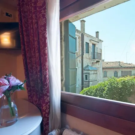 Guest house Venice Resorts Guest House *