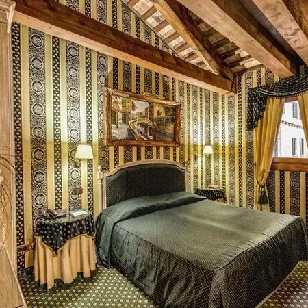 312 Piazza San Marco 3* Venice