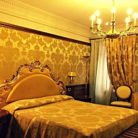 Bellevue Luxury - San Marco Luxury Bed & Breakfast 3*