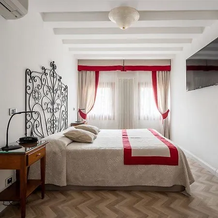 Hotel Antigo Trovatore