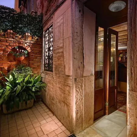 Residenza San Maurizio Guest house 3*