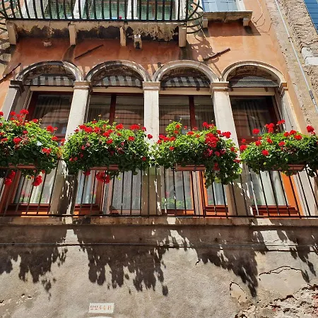 Beroni A Bed & Breakfast Venice