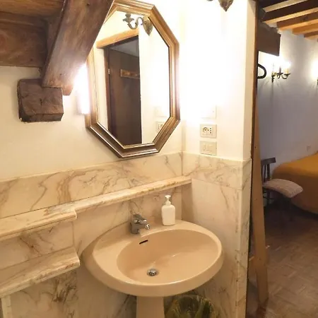 Apartment Delicious Near St. Square Venice