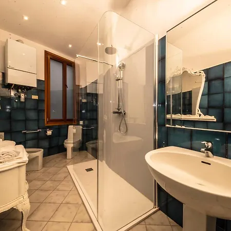 Apartment Alla Fenice *