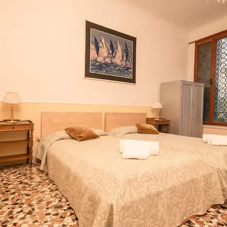 Alla Fenice Apartment