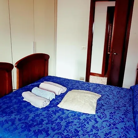 Large 3 Flat Rialto Venice