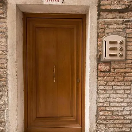 Ca D'oro Apartment *