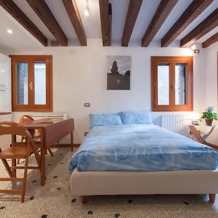 Ca D'oro Apartment *