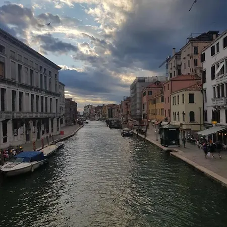 Calle Rielo Great Canal View Apartment *