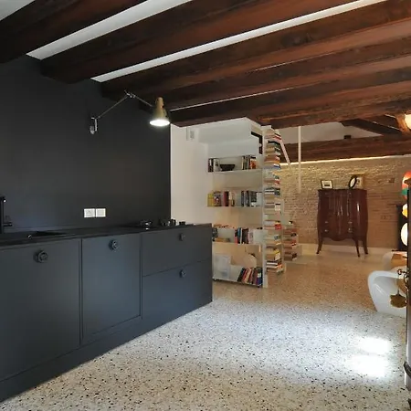 Apartment Teatro Venice