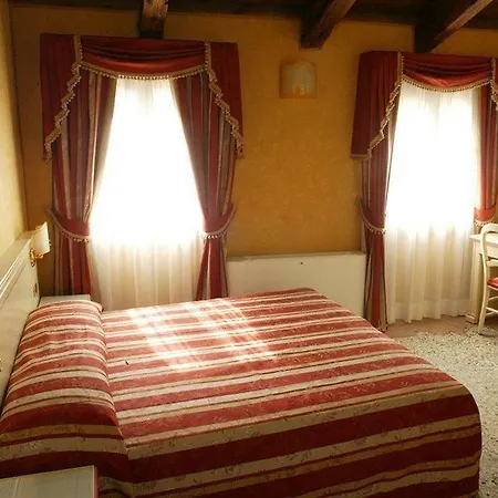Pensjonat Ca' San Polo 3*