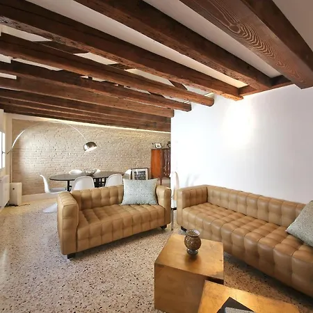 Teatro Apartment
