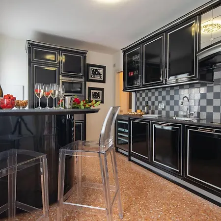 Apartment San Nicolo Canal View