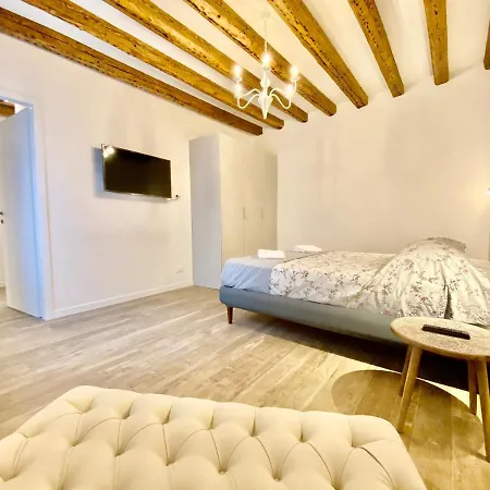 House New Wi Fi Island Ξενοδοχείο με διαμερίσματα Βενετία