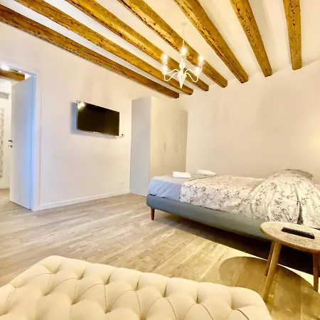 House New Wi Fi Island Ξενοδοχείο με διαμερίσματα Βενετία