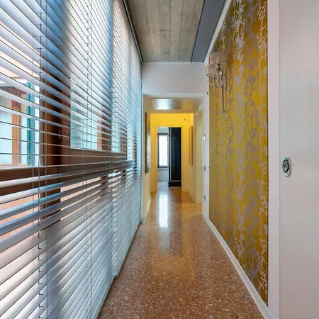 Apartment San Nicolo Canal View Venice