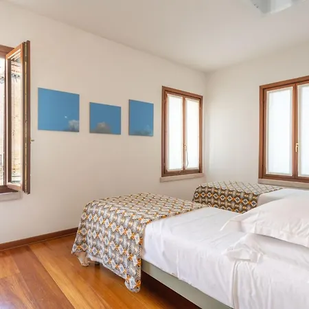 San Nicolo Canal View Apartment