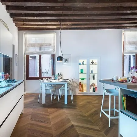 Cassiano Rialto Apartment