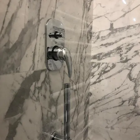Tintoretto 4, 3 Grandi Da Letto, 2 Bagni *