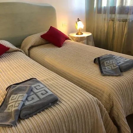 Tintoretto 4, 3 Grandi Da Letto, 2 Bagni *