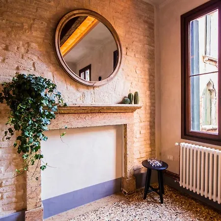 Apartment Ca Fenice Design Venice