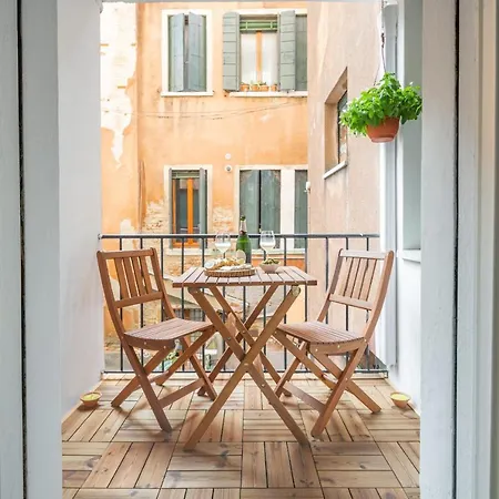 Ca Del Mar Luxury Apartment