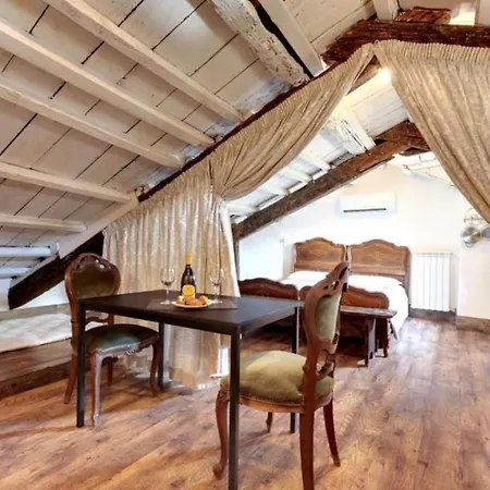 Traditional With Terrace Apartment