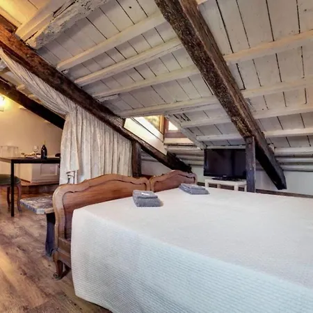 Apartment Traditional With Terrace Venice