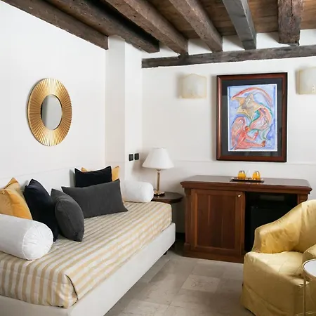 Ca' San Giorgio Bed & Breakfast 2*
