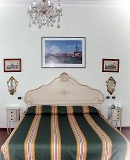 Ovidius 3* Venedig