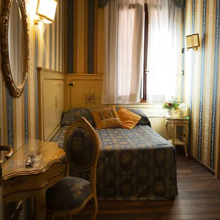 Ca' Morosini 1 & 2 Guest house 2*