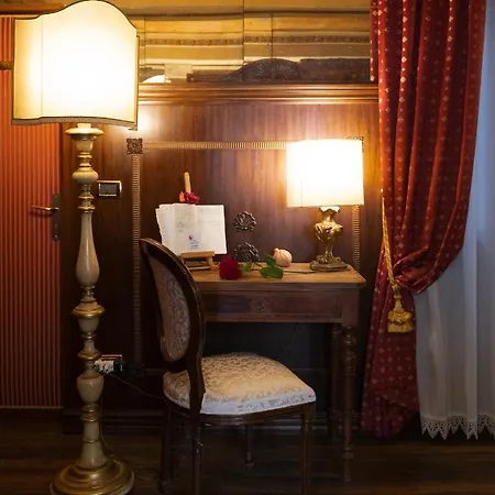 Ca' Morosini 1 & 2 Guest house