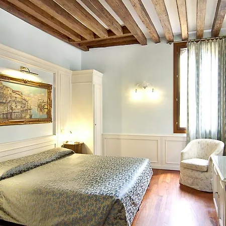 Pensjonat Palazzo La Scala 3*