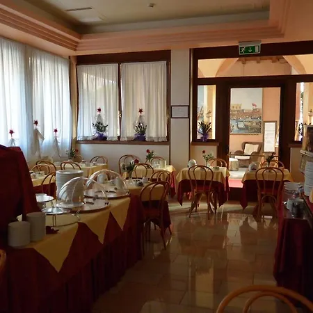 Belle Arti 3*