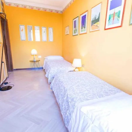 Art Painting With Canal View Apartment *