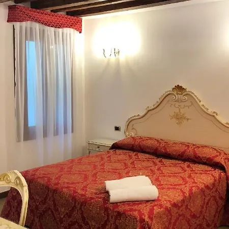 Leonardo Hotel