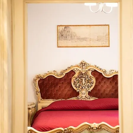 Hidden Gem In * Venedig