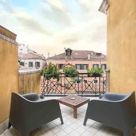 公寓 Ca' Pesaro Rooftop Terrace Apartment. 威尼斯