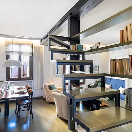 Apartment Mansardina - 1 Min From Accademia - Duplex Stylish And Cosy Venice