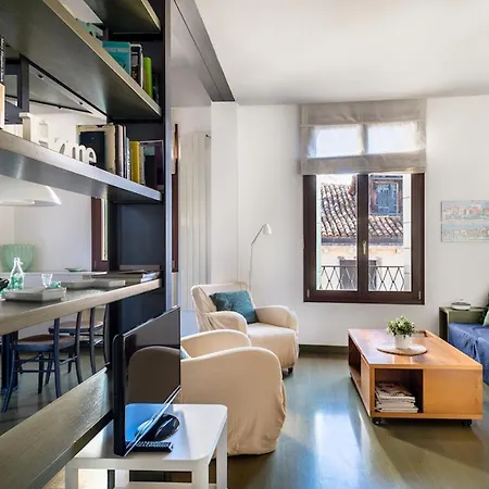 Mansardina - 1 Min From Accademia - Duplex Stylish And Cosy Venice